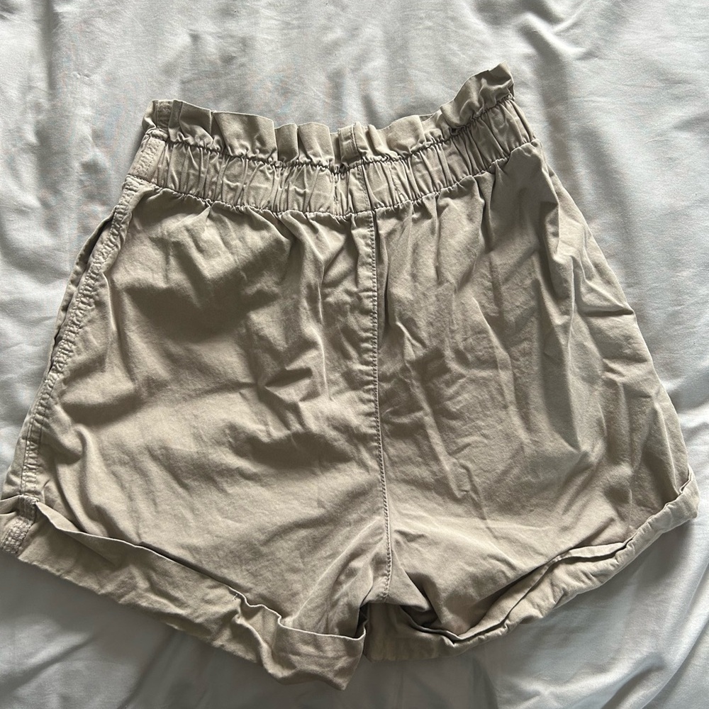 Abercrombie Paper Bag Shorts - Picture 7 of 10
